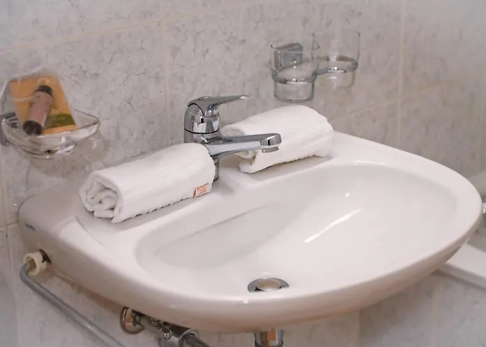 Ruga House In 3 * 아스꼬나